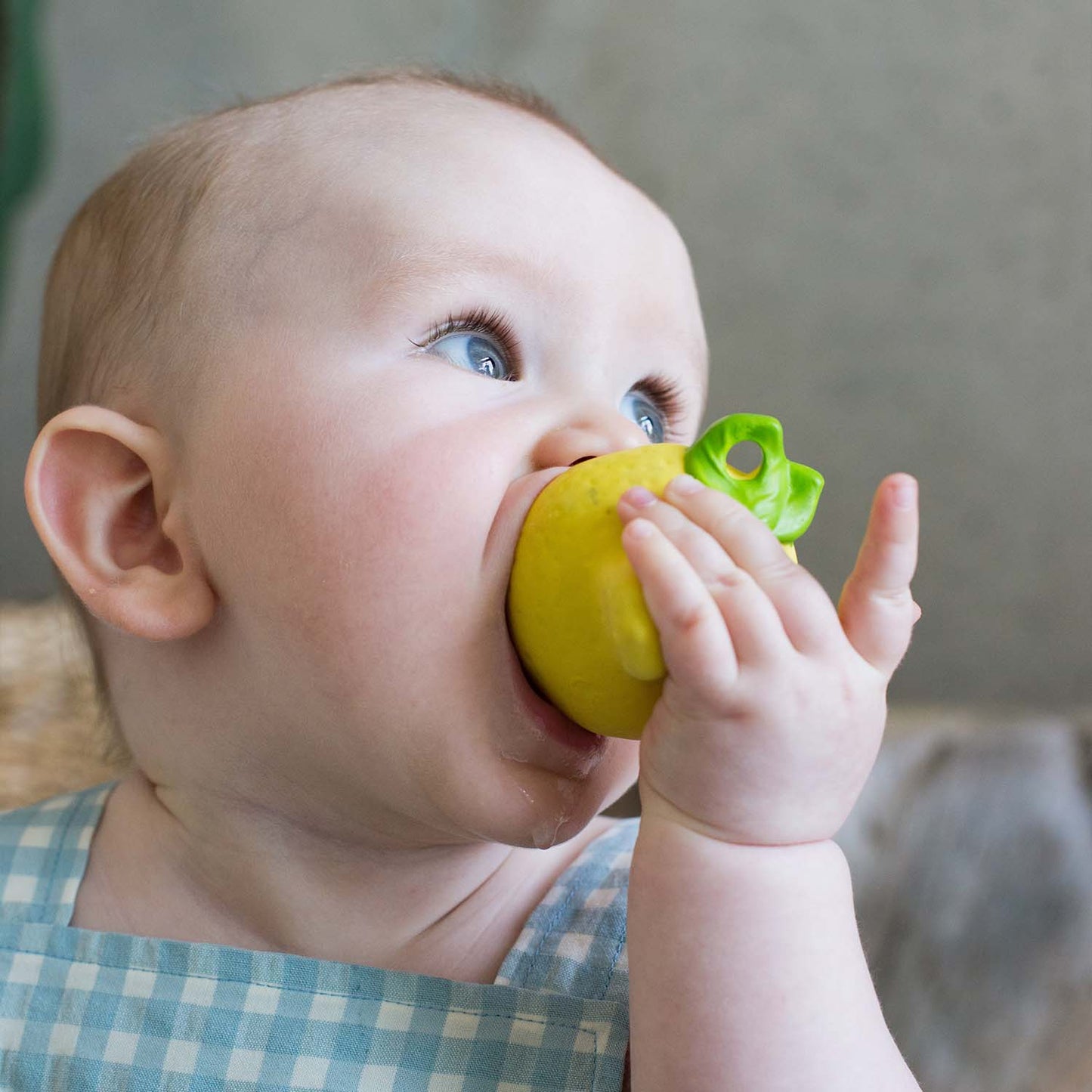 Oli & Carol John Lemon Mini Teether