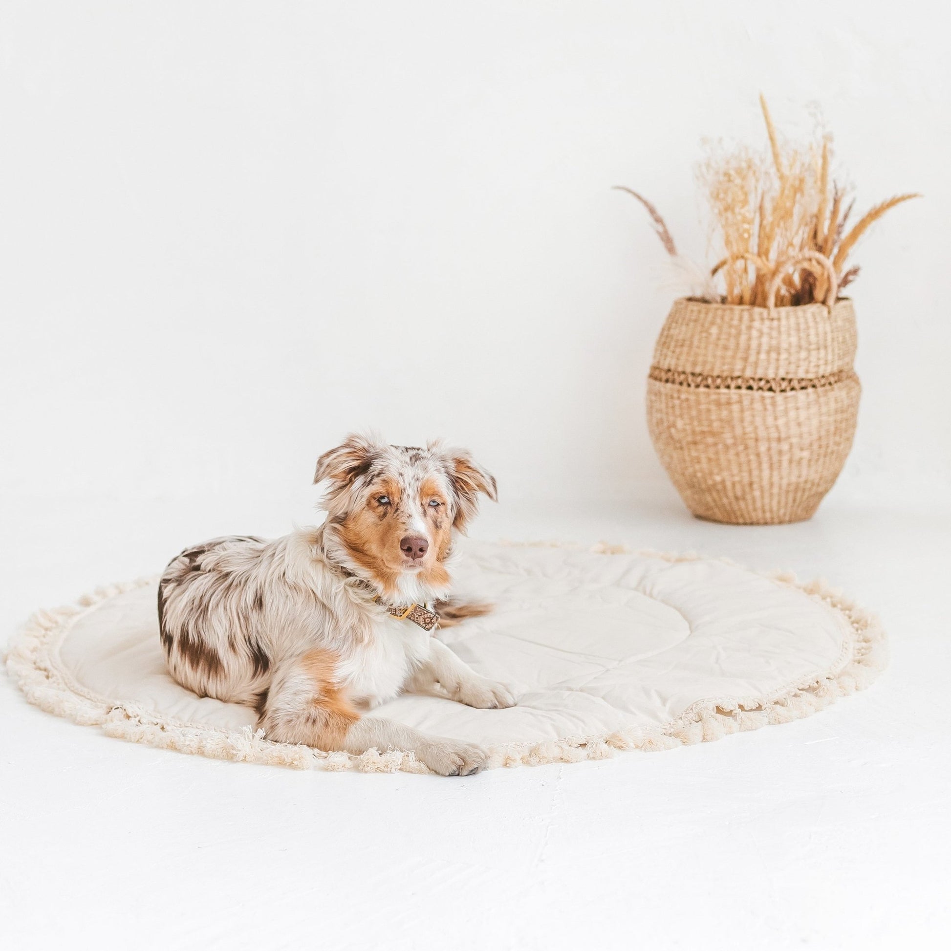 MINICAMP | Padded Kids Play Mat in Ecru with Tassels - The Little Hive