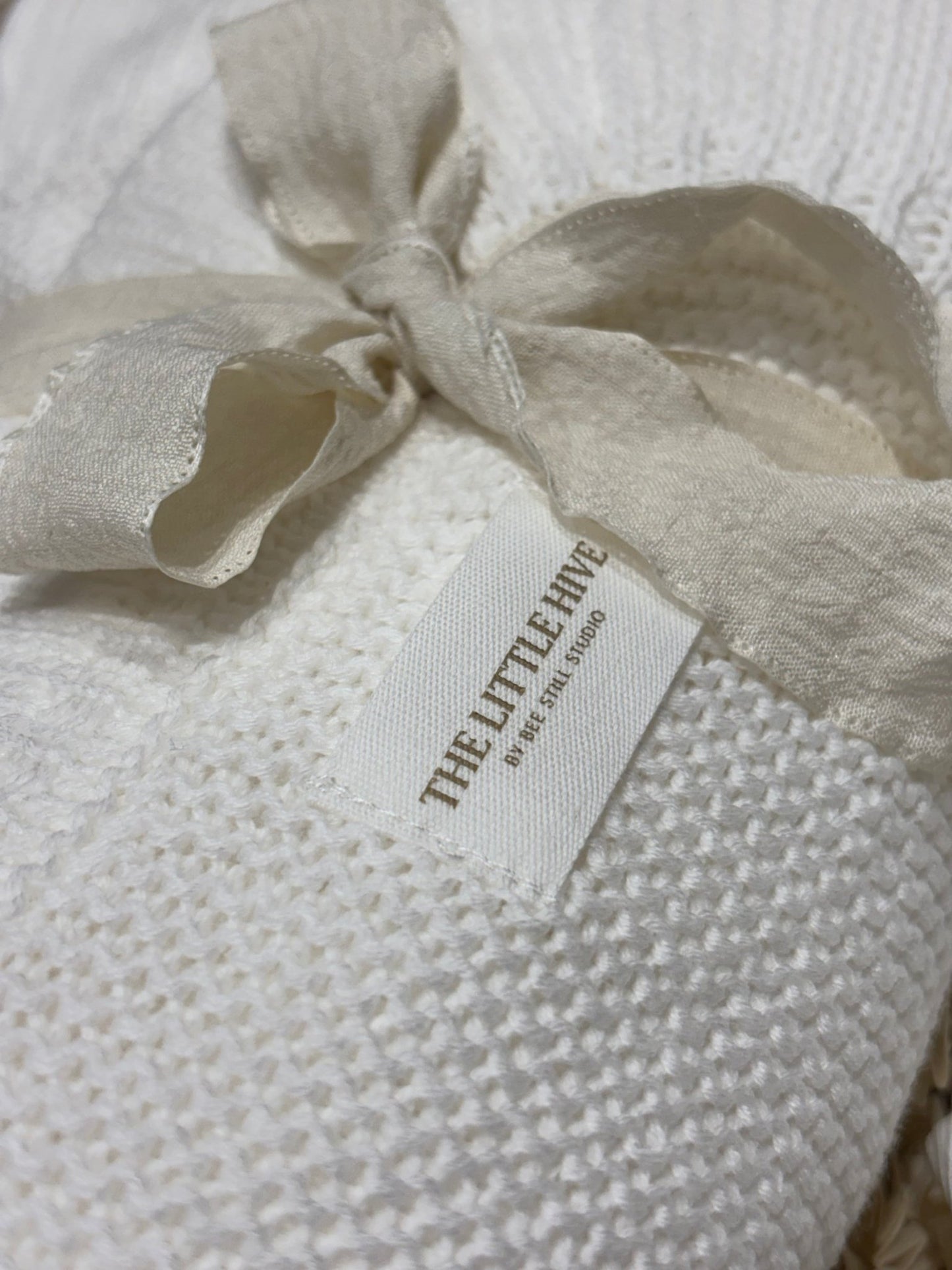 Newborn Knit Gift Box – Cream & White (0–6 Months) - The Little Hive