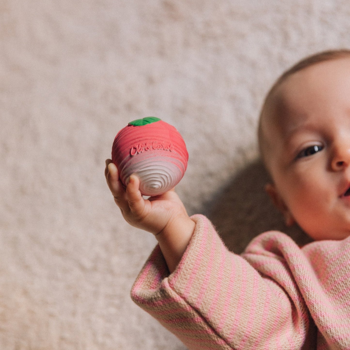 Oli & Carol Baby Sensory Ball Veggie Salad