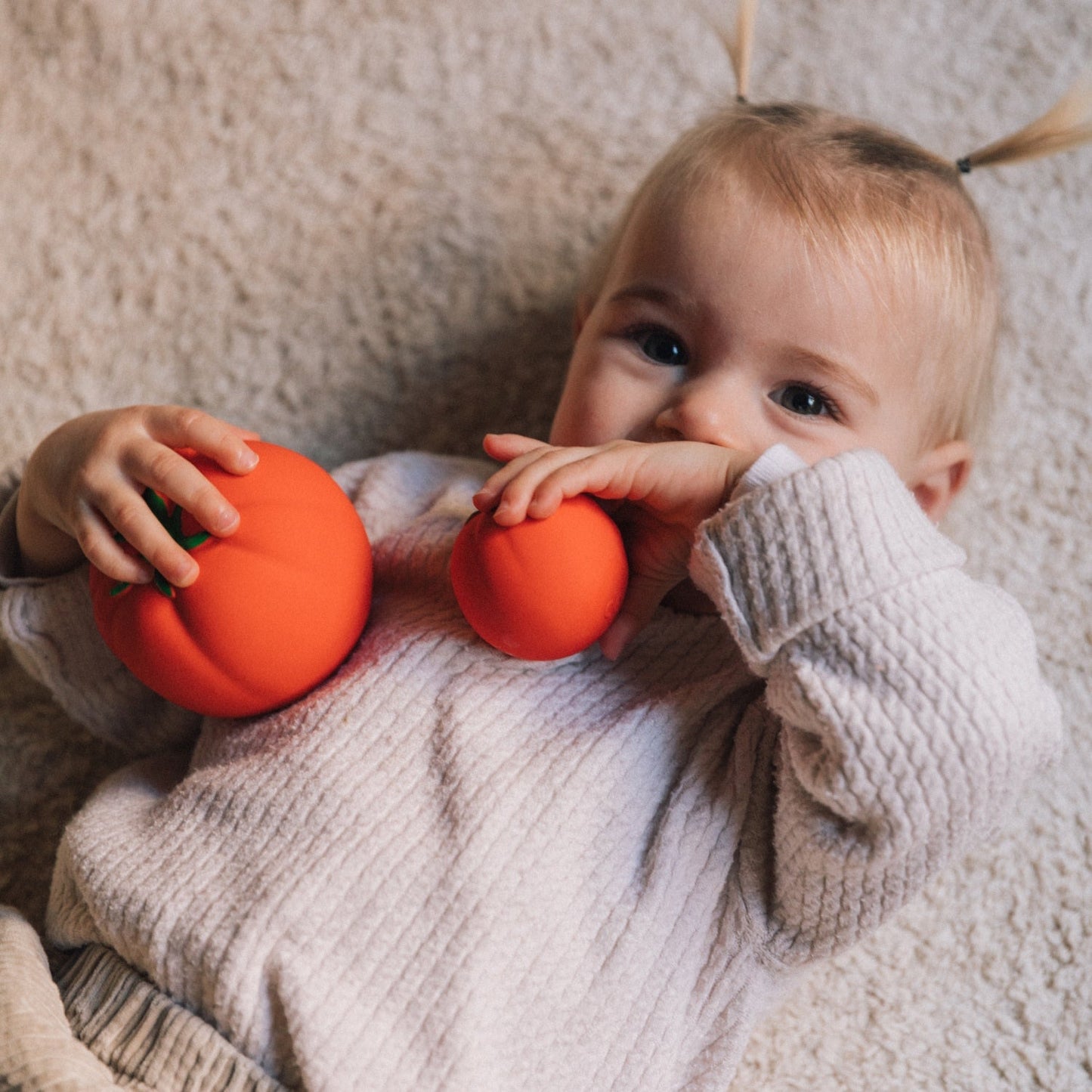 Oli & Carol Baby Sensory Ball Veggie Salad