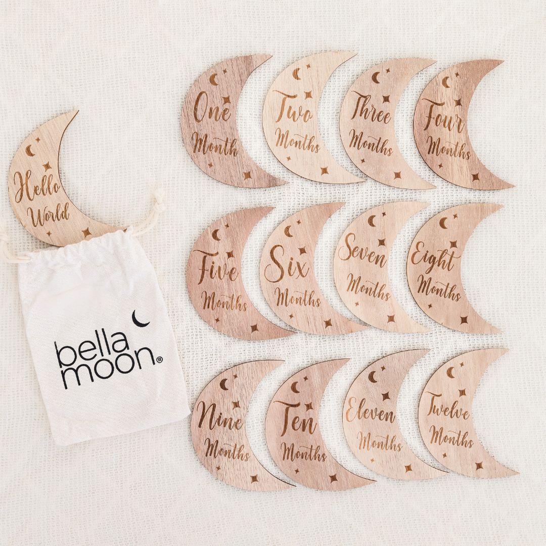Wooden Month - by - Month Baby Milestone Set - The Little Hive