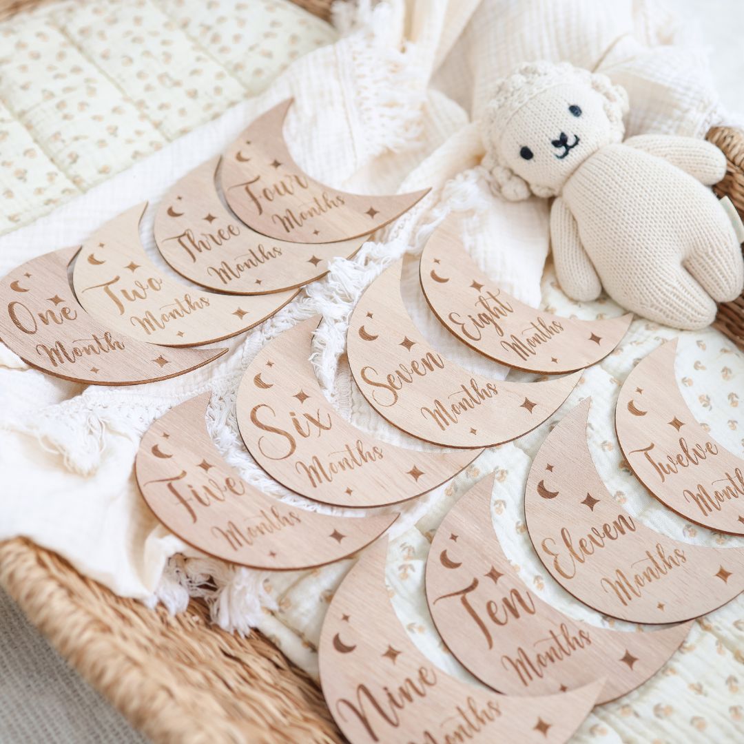 Wooden Month - by - Month Baby Milestone Set - The Little Hive